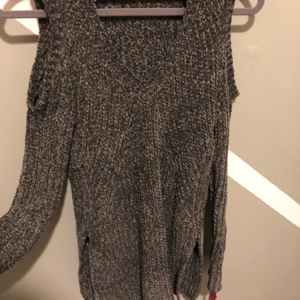 Brand new olive green sweater - Picture 2 of 3